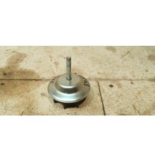 Крепление запасного колеса