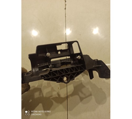 Кронштейн(крепление) линзы(передний левый)