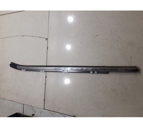 Уплотнитель стекла (задний правый наружный)