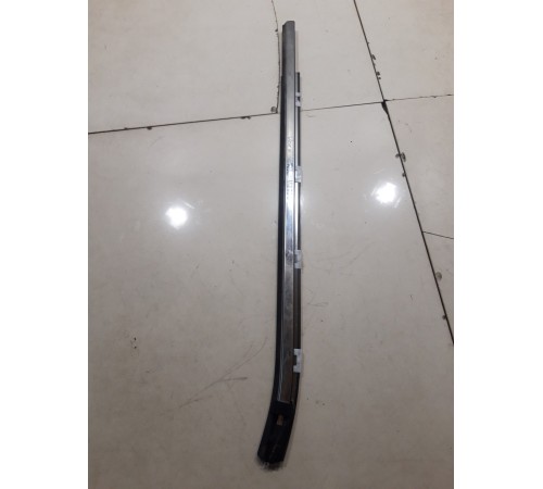 Уплотнитель стекла (задний правый наружный)