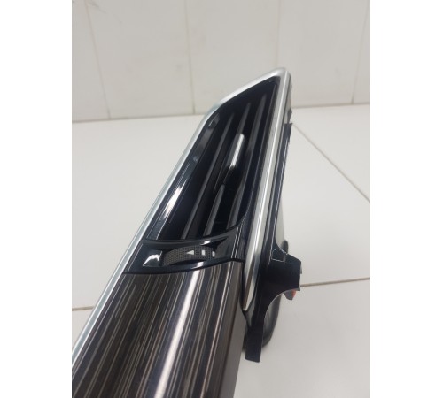 Накладка торпедо декоративная с дефлектором