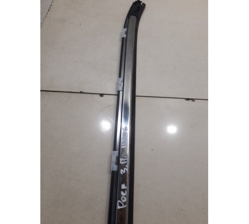 Уплотнитель стекла (задний правый наружный)