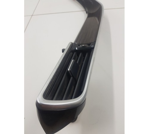 Накладка торпедо декоративная с дефлектором