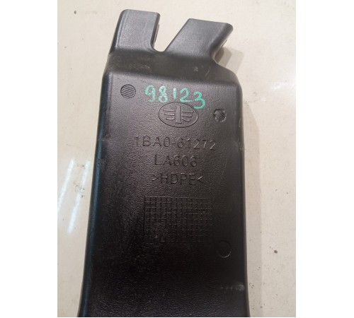 Воздуховод отопителя правый