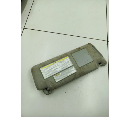 Козырёк левый