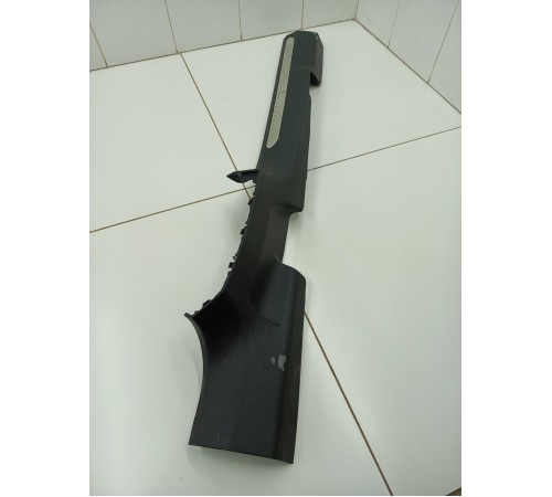 Накладка порога передняя левая