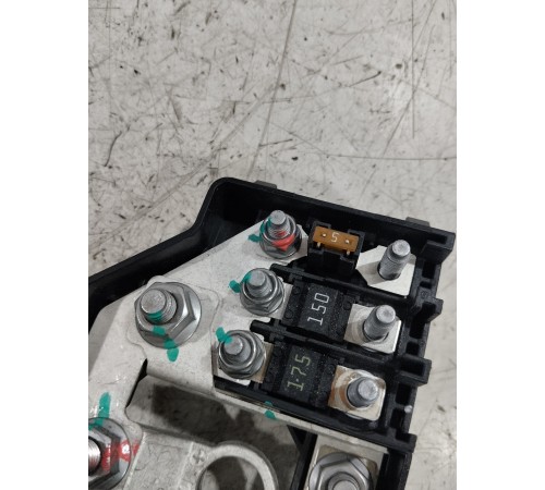 Клемма аккумулятора АКБ