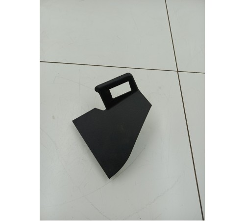 Накладка центральной консоли передняя правая