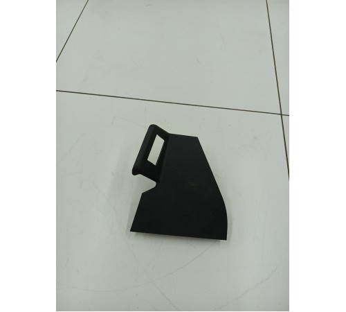 Накладка центральной консоли передняя правая