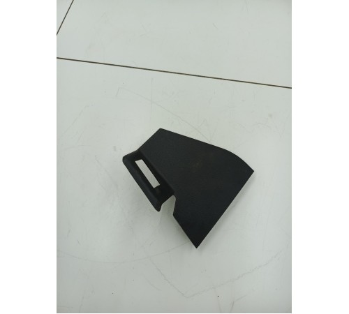 Накладка центральной консоли передняя правая