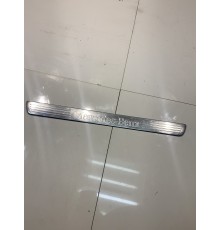 Накладка порога (передняя, левая, внутренняя)