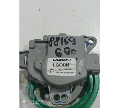 Моторчик привода заслонок отопителя