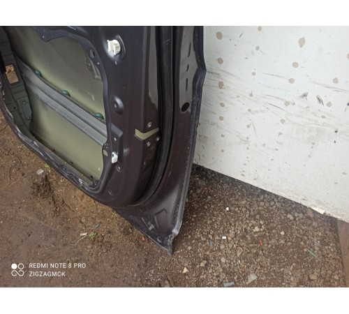 Дверь(передняя правая)