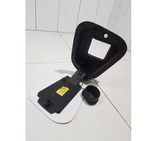 Лючок под зарядку АКБ