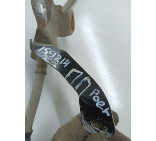 Тормозной шланг передний правый