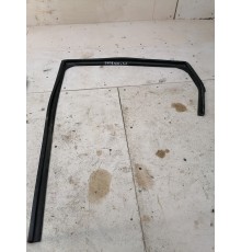 Уплотнитель стекла двери задней левой