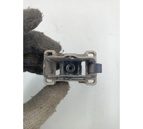 Форсунка омывателя фар левая