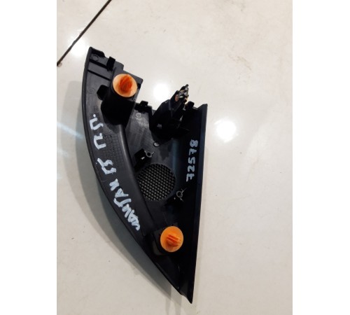 накладка двери внутренняя (передняя правая)