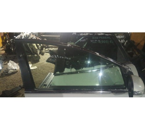 Стекло двери передней правой