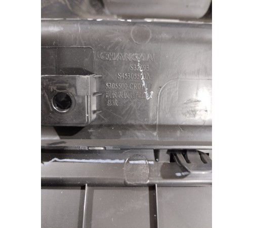 Накладка центральной консоли задняя с воздушным дефлектором