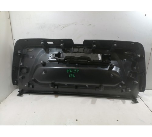 Обшивка крышки багажника