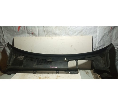 Решетка стеклоочистителя (планка под лобовое стекло)