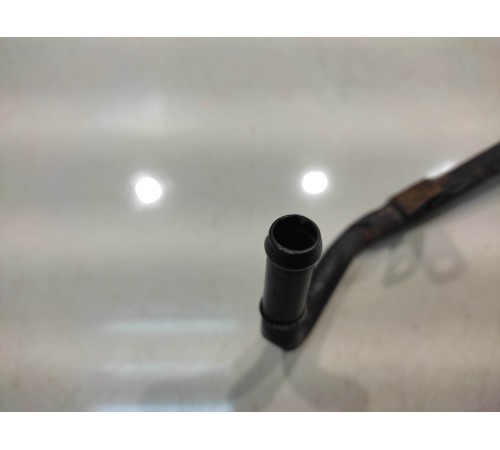 Трубка топливная