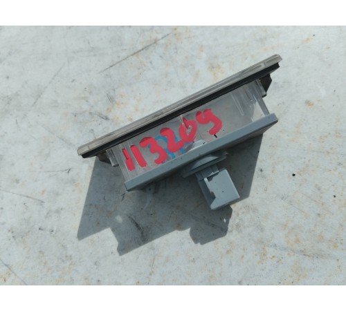 Плафон подсветки номера правый