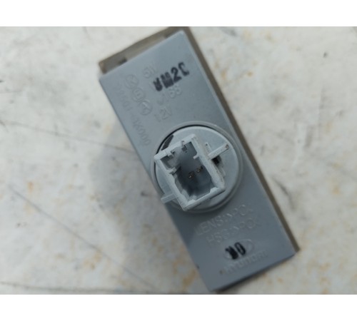 Плафон подсветки номера правый