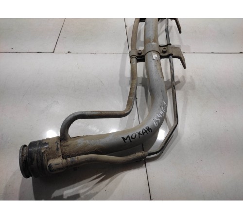 Горловина топливного бака