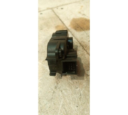 Моторчик заслонок отопителя