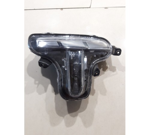 Фара противотуманная (передняя левая)