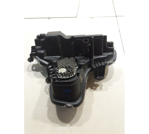 Фара противотуманная (передняя левая)