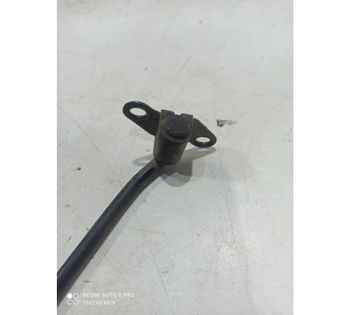 Держатель капота