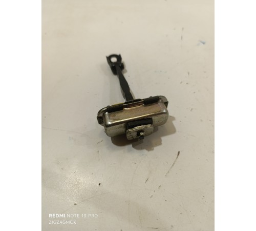 Ограничитель двери передний правый