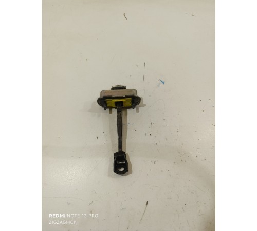 Ограничитель двери передний правый