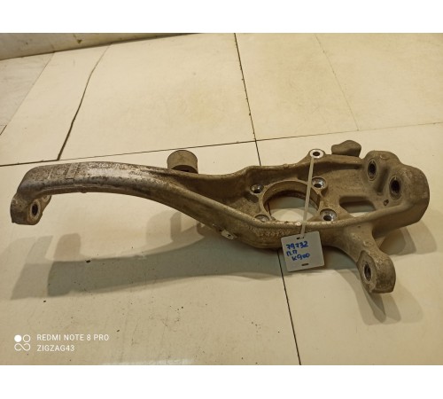 Поворотный кулак(передний правый)