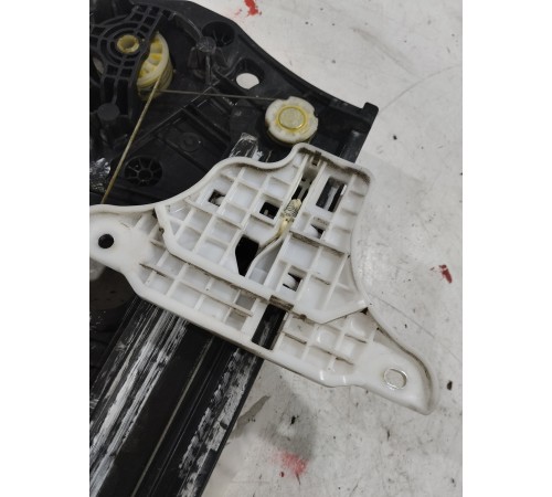 Стеклоподъемник сдвижной двери левый