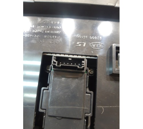 Лампа(плафон) подсветки салона передний