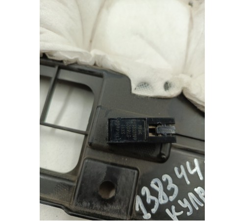 Накладка торпедо правая с модулем подсветки