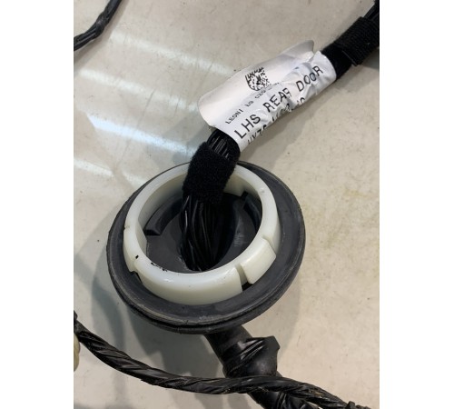 Электропроводка двери (задняя, левая)