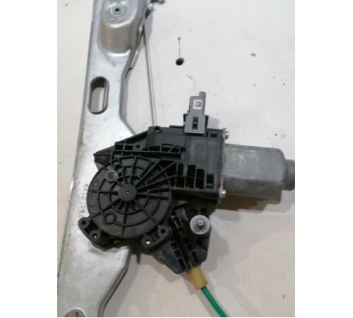 Стеклоподьемник передний левый