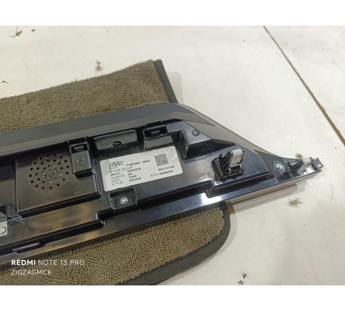 Панель приборов (дисплей информационный)