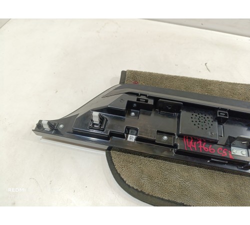 Панель приборов (дисплей информационный)