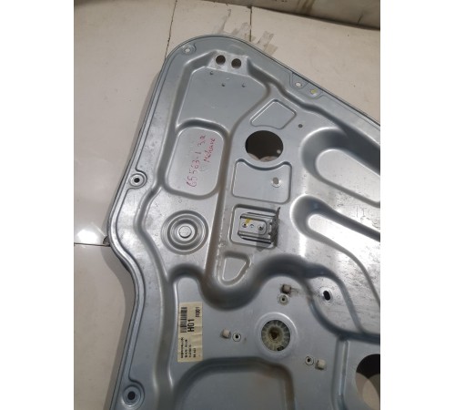 Стеклоподъемник задний правый