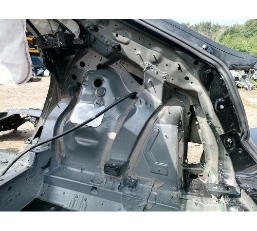 Крыло заднее правое