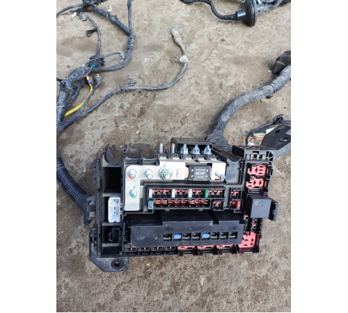 Электропроводка подкапотная с монтажным блоком