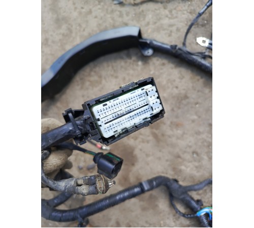 Электропроводка подкапотная с монтажным блоком