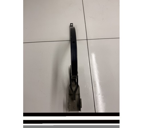 Петля крышки багажника левая