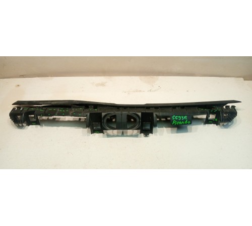 Накладка под решетку радиатора